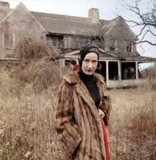 Edith Bouvier Beale in Grey Gardens